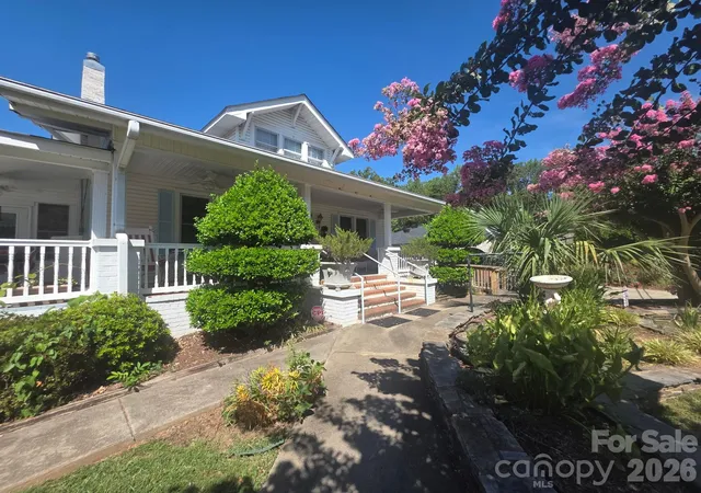 Photo 3 of Single family home for sale at 113 N Central Ave, Belmont, NC 28012 | MLS# 4422776 | Listing updated on 2026-09-29