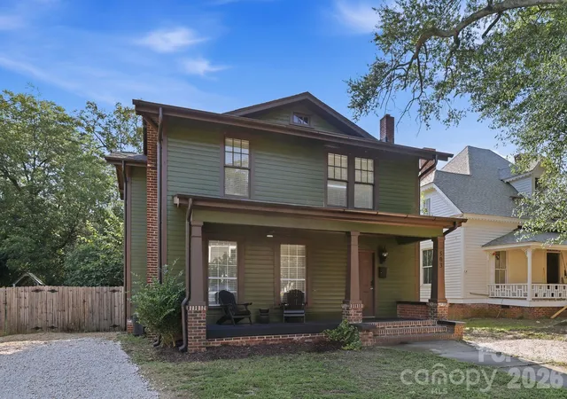 Photo 3 of Single family home for sale at 503 S Washington St, Monroe, NC 28112 | MLS# 4422789 | Listing updated on 2026-09-12