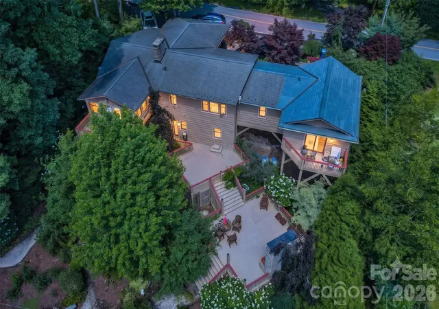 Photo 1 of Single family home for sale at 241 Wonderland Trl, Blowing Rock, NC 28605 | MLS# 4422812 | Listing updated on 2026-09-11