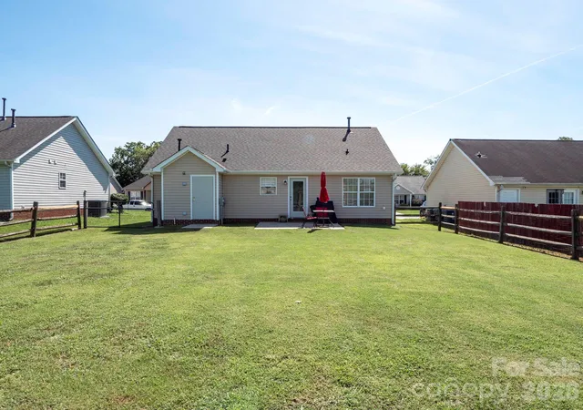 Photo 3 of Single family home for sale at 311 Dexter Pl, Monroe, NC 28110 | MLS# 4422839 | Listing updated on 2026-09-15