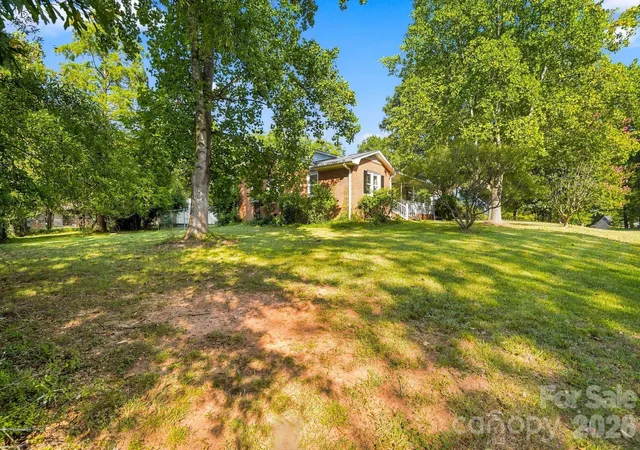 Photo 3 of Sale Pending at 101 Reading St, York, SC 29745 | MLS# 4422873 | Listing updated on 2026-09-23