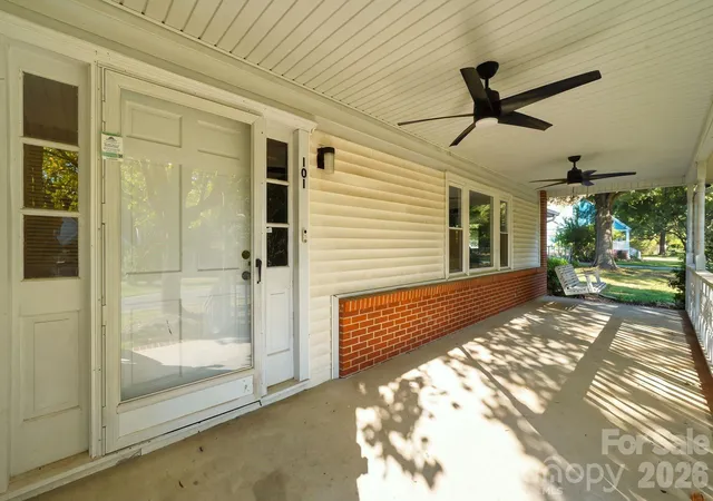 Photo 3 of Sale Pending at 101 Reading St, York, SC 29745 | MLS# 4422873 | Listing updated on 2026-09-23