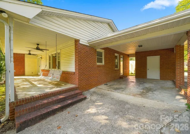 Photo 4 of Sale Pending at 101 Reading St, York, SC 29745 | MLS# 4422873 | Listing updated on 2026-09-23