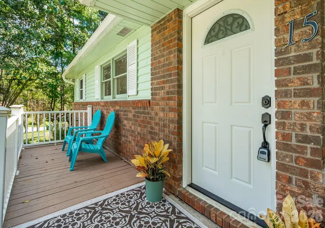 Photo 3 of Single family home for sale at 15 Old Youngs Cvs Rd, Candler, NC 28715 | MLS# 4422903 | Listing updated on 2026-09-14