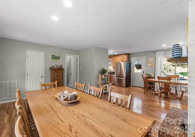 Photo 4 of Single family home for sale at 1009 Hollow Rd, Chester, SC 29706 | MLS# 4422913 | Listing updated on 2026-09-15