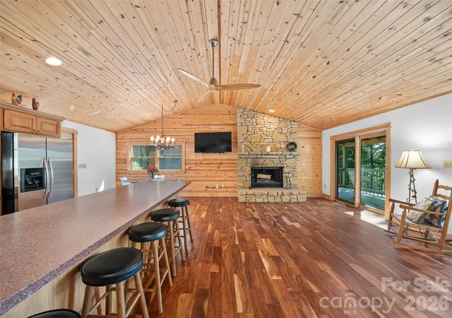 Photo 3 of Single family home for sale at 73 Oak Ridge Ct, Mars Hill, NC 28754 | MLS# 4422938 | Listing updated on 2026-09-11