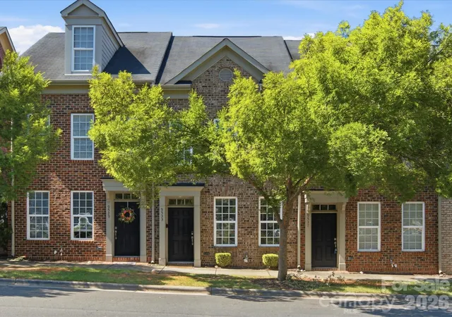 Photo 1 of Townhouse for sale at 9533 Longstone Ln, Charlotte, NC 28277 | MLS# 4423027 | Listing updated on 2026-10-07