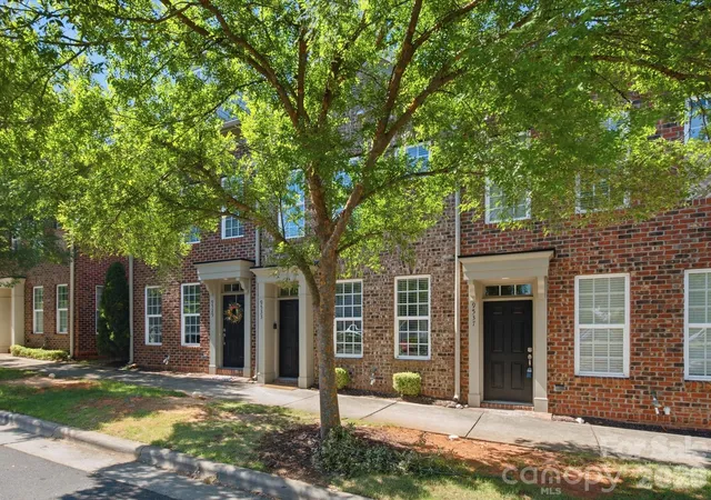 Photo 2 of Townhouse for sale at 9533 Longstone Ln, Charlotte, NC 28277 | MLS# 4423027 | Listing updated on 2026-10-07