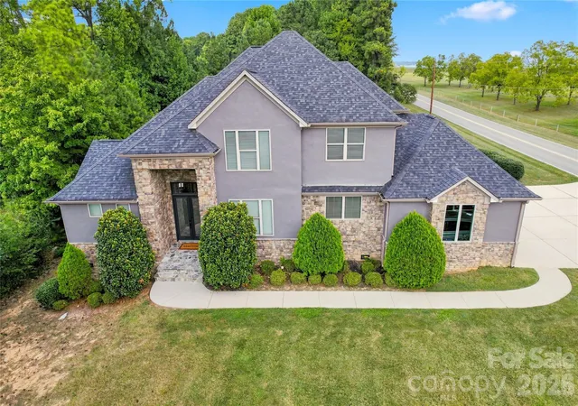 Photo 1 of Single family home for sale at 8007 Glen Abbey Cir, Stanley, NC 28164 | MLS# 4423031 | Listing updated on 2026-09-15