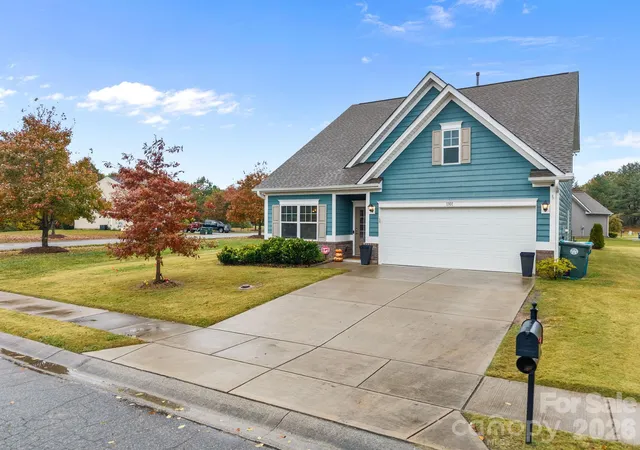 Photo 2 of Single family home for sale at 1301 Troon Dr, Salisbury, NC 28144 | MLS# 4423055 | Listing updated on 2026-09-18