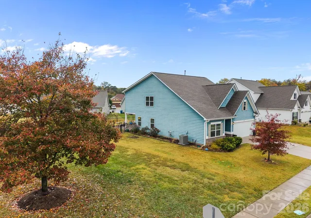 Photo 3 of Single family home for sale at 1301 Troon Dr, Salisbury, NC 28144 | MLS# 4423055 | Listing updated on 2026-09-18