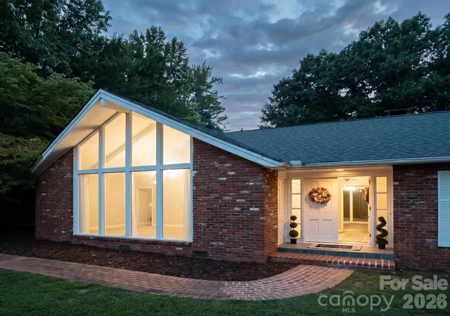 Single family home for sale at 935 Ridgewood Dr NE, Lenoir, NC 28645 | MLS# 4423060