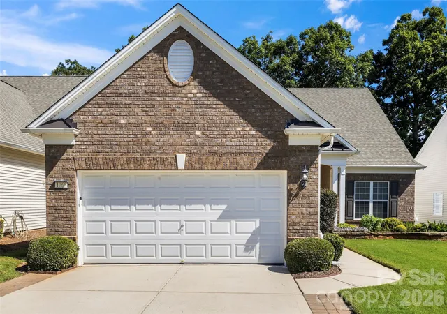 Photo 2 of Single family home for sale at 1966 Links View Dr, Fort Mill, SC 29707 | MLS# 4423077 | Listing updated on 2026-09-22