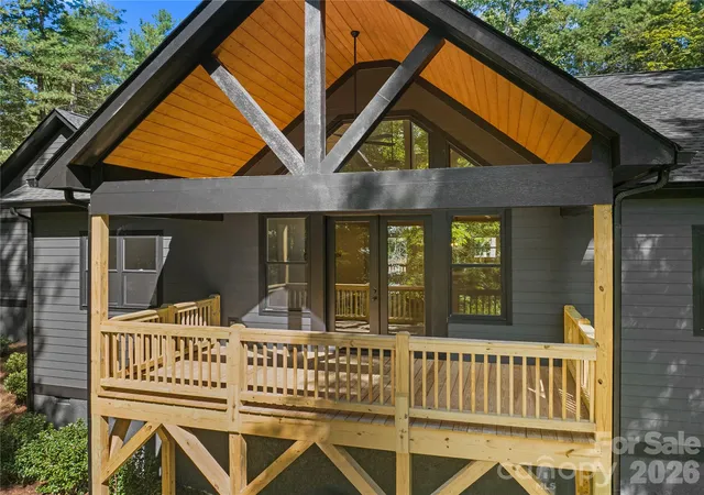 Photo 4 of Single family home for sale at 32 Ossarooga Ct, Brevard, NC 28712 | MLS# 4423106 | Listing updated on 2026-09-13