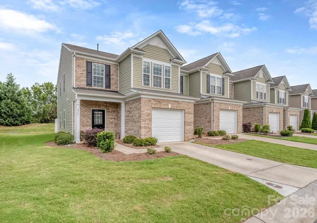 Photo 2 of Townhouse for sale at 915 Wicawa Rd, Fort Mill, SC 29708 | MLS# 4423152 | Listing updated on 2026-09-12