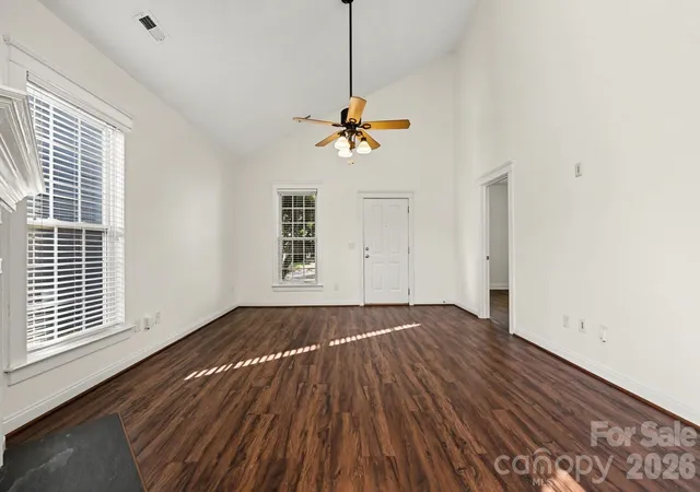 Photo 3 of Single family home for sale at 13640 Swinton Rd, Huntersville, NC 28078 | MLS# 4423157 | Listing updated on 2026-09-23