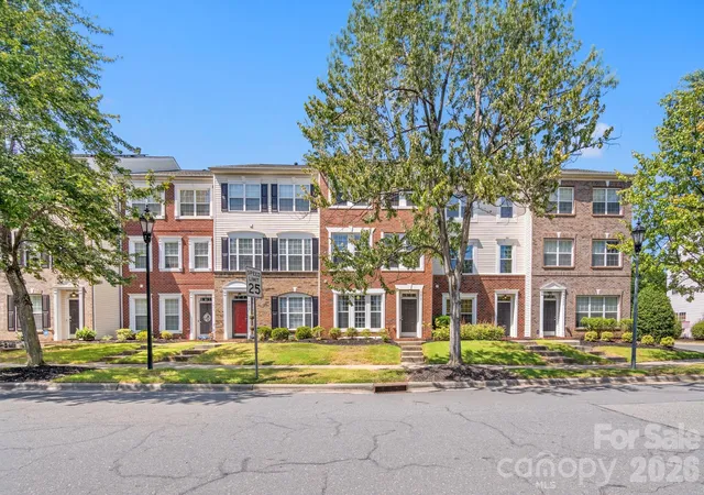 Photo 3 of Townhouse for sale at 9810 Kings Parade Blvd, Charlotte, NC 28273 | MLS# 4423206 | Listing updated on 2026-09-13