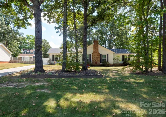 Photo 1 of Single family home for sale at 6412 Clearwater Dr, Indian Trail, NC 28079 | MLS# 4423225 | Listing updated on 2026-09-13