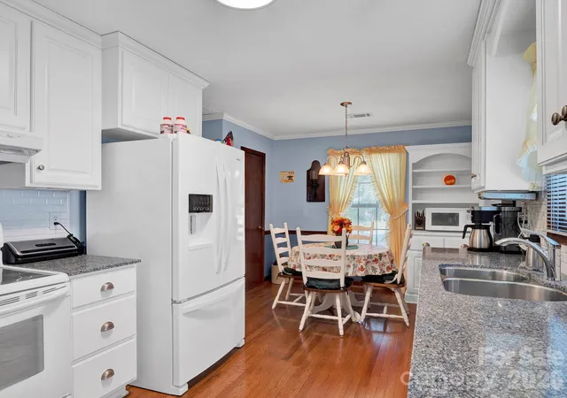 Photo 4 of Single family home for sale at 6412 Clearwater Dr, Indian Trail, NC 28079 | MLS# 4423225 | Listing updated on 2026-09-13