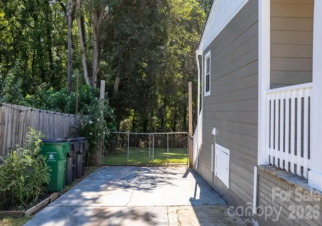 Photo 3 of Sale Pending at 2026 Choyce Cir, Charlotte, NC 28217 | MLS# 4423226 | Listing updated on 2026-09-12