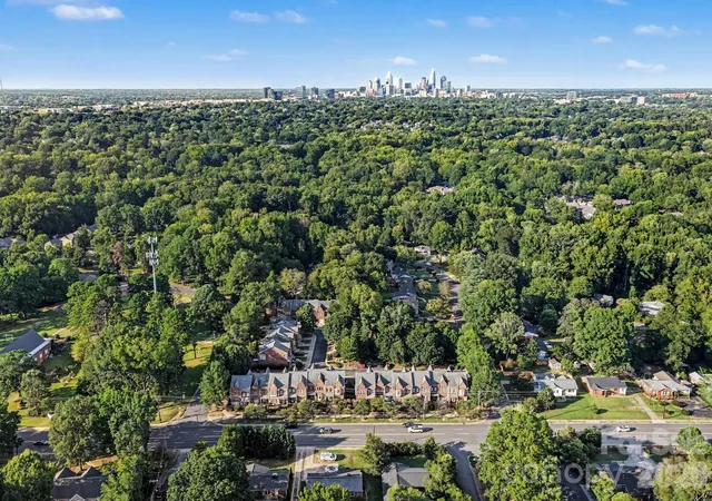 Photo 41 of Townhouse for sale at 4670 Dabney Vigor Dr, Charlotte, NC 28209 | MLS# 4423227 | Listing updated on 2026-09-14