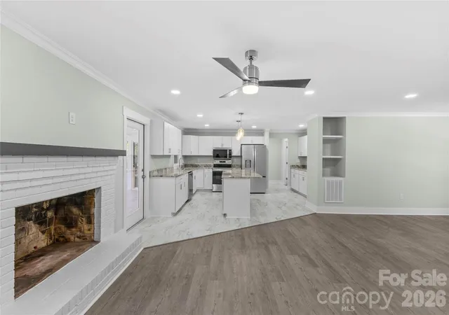Photo 3 of Single family home for sale at 614 S Magnolia St, Mooresville, NC 28115 | MLS# 4423276 | Listing updated on 2026-09-23