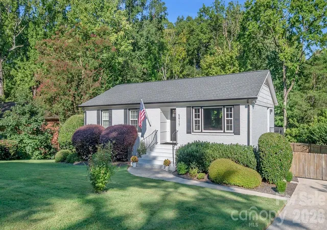 Single family home for sale at 5917 Doncaster Dr, Charlotte, NC 28211 | MLS# 4423305