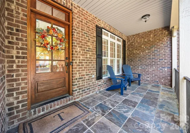Photo 3 of Mansion for sale at 1397 Ridgewood Dr, Rock Hill, SC 29732 | MLS# 4423330 | Listing updated on 2026-09-11