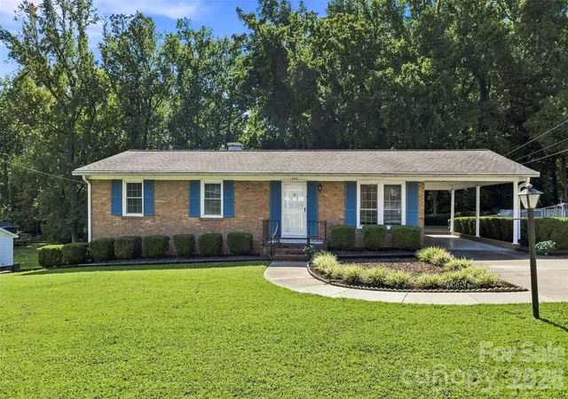 Photo 1 of Single family home for sale at 628 Sedgefield St Sw, Concord, NC 28025 | MLS# 4423342 | Listing updated on 2026-09-11