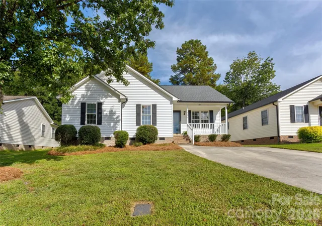 Photo 2 of Single family home for sale at 1209 Moss Acres Ct, Kannapolis, NC 28081 | MLS# 4423583 | Listing updated on 2026-09-26