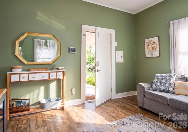 Photo 3 of Single family home for sale at 404 W 7th Avenue, Lexington, NC 27292 | MLS# 4423693 | Listing updated on 2026-09-29