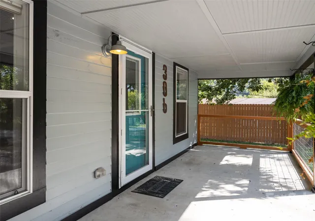 Photo 2 of Single family home for sale at 306 Mccoy Cvs Rd, Black Mountain, NC 28711 | MLS# 4423838 | Listing updated on 2026-09-15
