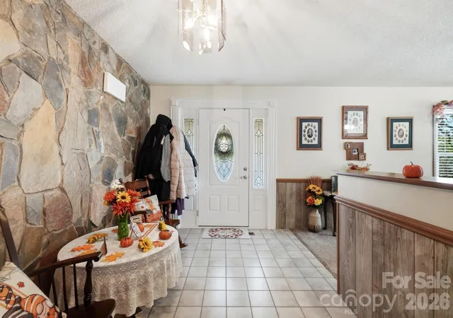 Photo 4 of Sale Pending at 1061 Old Peachland Rd, Marshville, NC 28103 | MLS# 4423840 | Listing updated on 2026-09-15