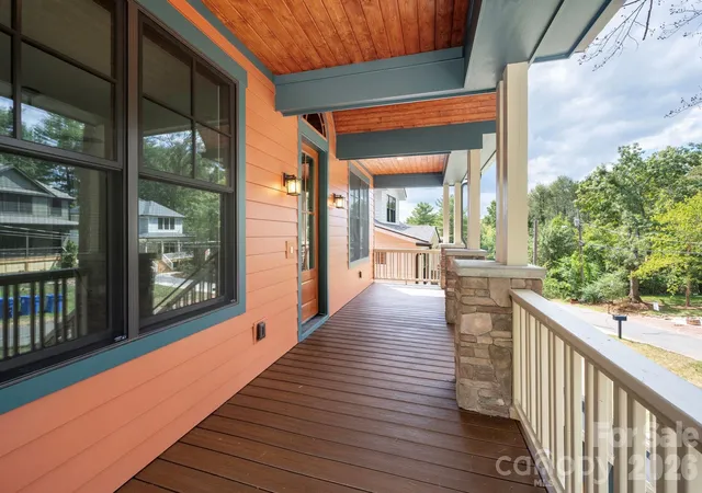 Photo 3 of Single family home for sale at 26 Grindstaff Dr, Asheville, NC 28803 | MLS# 4423848 | Listing updated on 2026-10-07