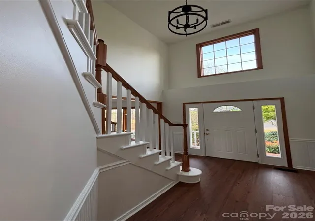 Photo 4 of Single family home for sale at 131 Caldonia Dr, Candler, NC 28715 | MLS# 4424063 | Listing updated on 2026-09-29