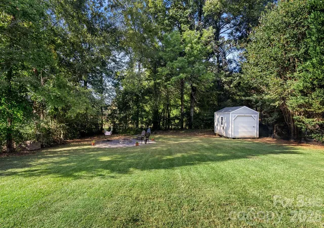 Photo 3 of Single family home for sale at 1323 Bethelfields Trce Ter, York, SC 29745 | MLS# 4424117 | Listing updated on 2026-10-27