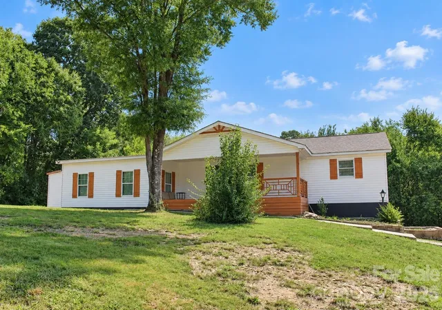 Photo 2 of Single family home for sale at 4515 Flowes Store Rd, Concord, NC 28025 | MLS# 4424276 | Listing updated on 2026-09-15