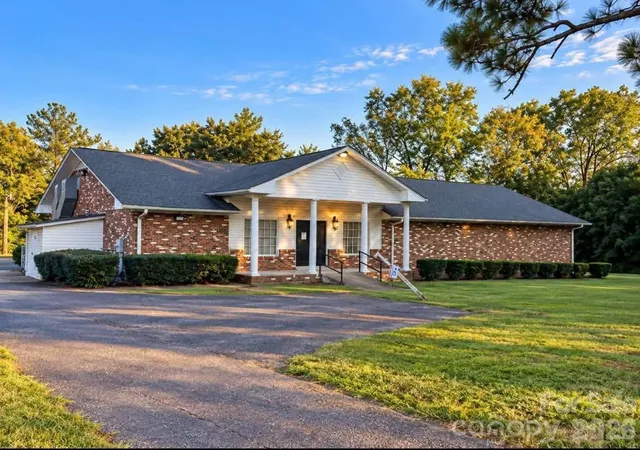 Photo 3 of Single family home for sale at 717 Celsey Rd, Chester, SC 29706 | MLS# 4424358 | Listing updated on 2026-09-15