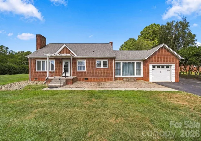 Photo 1 of Single family home for sale at 4273 Springs Rd, Conover, NC 28613 | MLS# 4424417 | Listing updated on 2026-10-23
