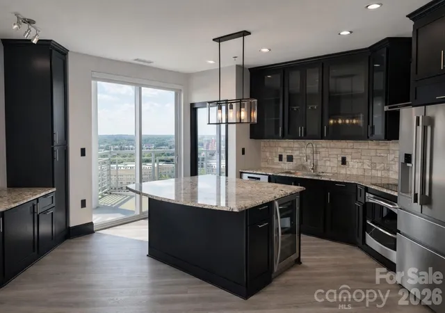 Photo 3 of Condo for sale at 333 W Trade St #907, Charlotte, NC 28202 | MLS# 4424511 | Listing updated on 2026-09-21
