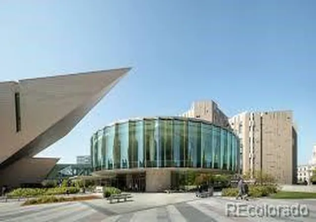 Listing Photo 5 - Condo for sale in building located at 1060 N Washington St, Denver, CO 80203 - Unit #1A