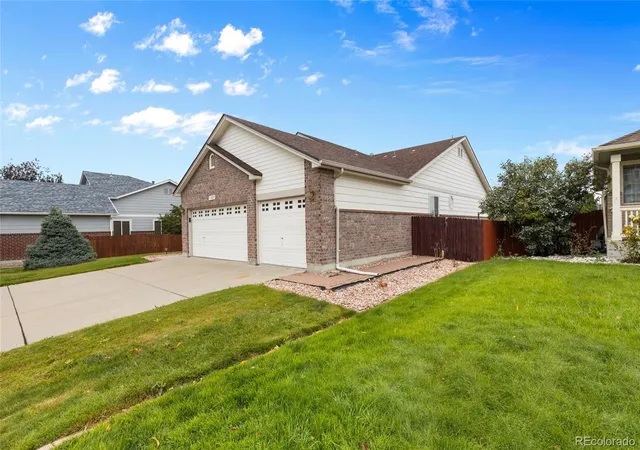 Photo 2 of Single family home for sale at 11237 W 55th Lane, Arvada, CO 80002 | MLS# 3648924 | Listing updated on 2026-09-14