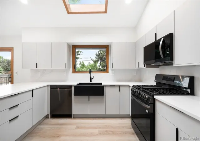 Photo 2 of Single family home for sale at 655 Cree Cir, Boulder, CO 80303 | MLS# 4516922 | Listing updated on 2026-09-15