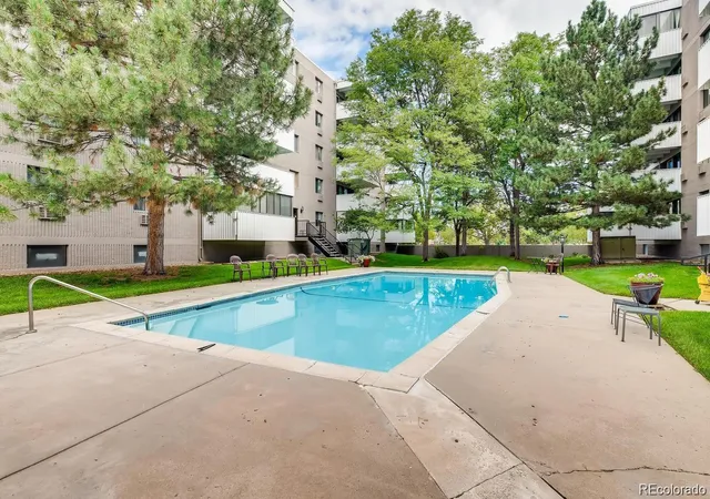 Listing Photo 4 - Condo for sale in building located at 1011 S Ironton St, Aurora, CO 80012 - Unit #506