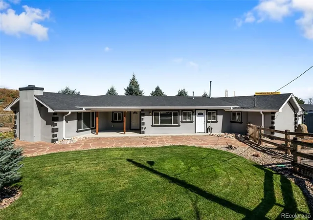 Photo 3 of Single family home for sale at 425 Pike St, Golden, CO 80401 | MLS# 2654149 | Listing updated on 2026-10-14