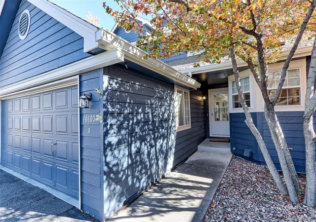 Photo 3 of Townhouse for sale at 10603 W Dumbarton Cir #B, Littleton, CO 80127 | MLS# 9309351 | Listing updated on 2026-10-03