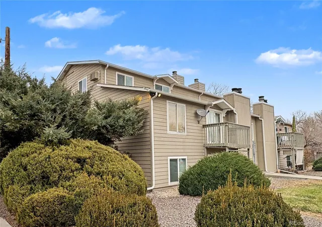 Photo 2 of Condo for sale at 1067 Ingalls St #6F, Lakewood, CO 80214 | MLS# 8691258 | Listing updated on 2026-09-24
