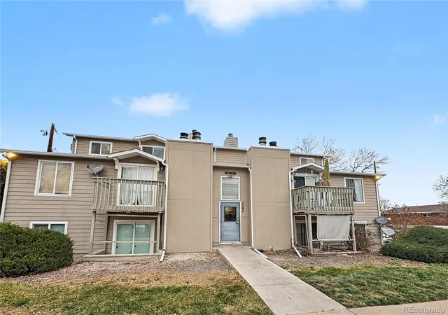 Photo 3 of Condo for sale at 1067 Ingalls St #6F, Lakewood, CO 80214 | MLS# 8691258 | Listing updated on 2026-09-24