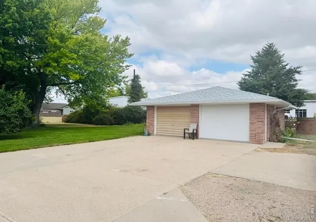 Photo 4 of Sale Pending at 315 E Emerson St, Holyoke, CO 80734 | MLS# IR1050823 | Listing updated on 2026-09-09