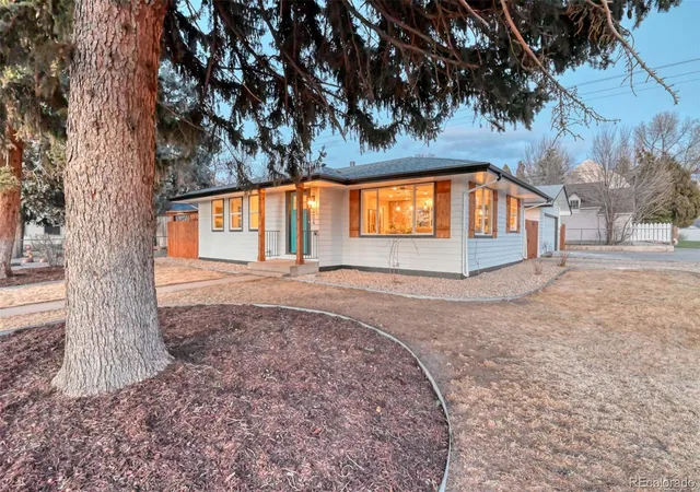 Photo 3 of Single family home for sale at 404 Front St, Castle Rock, CO 80104 | MLS# 7207093 | Listing updated on 2026-09-10